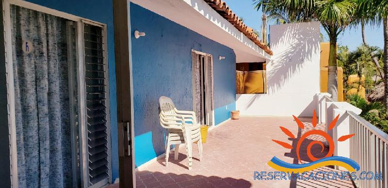 Casa frente a playa la Boquita Manzanillo para 15 personas - Reservacaciones