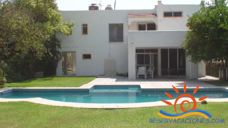 Casa Playa Miramar, 5 recamaras, alberca y chapoteadero, Club Santiago de  10 a 15 personas - Reservacaciones