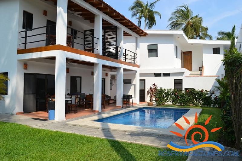 Casita de 3 recamaras en Club Santiago Manzanillo hasta 10 personas -  Reservacaciones